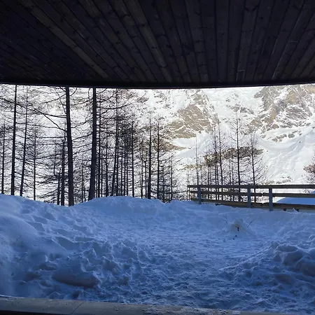 Апартаменти Incantevole Stile Cervinia Брей-Червінія